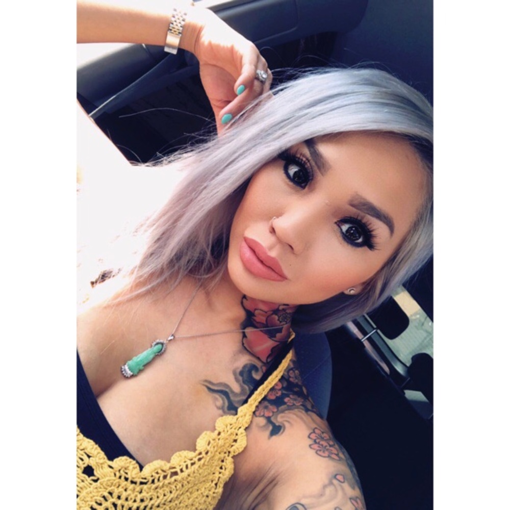 Meet your Posher, Anda